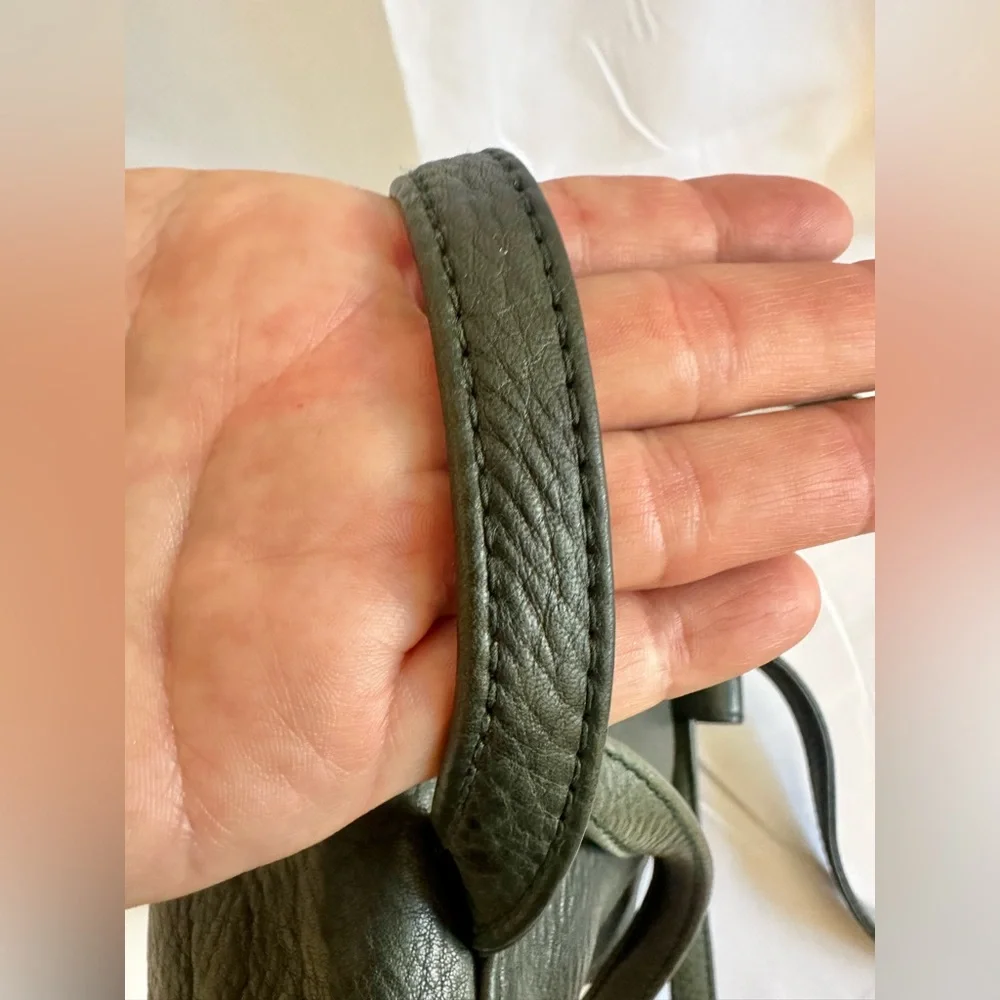 Vintage Nine West Pebbled leather small backpack GREEN - Picture 10 of 15